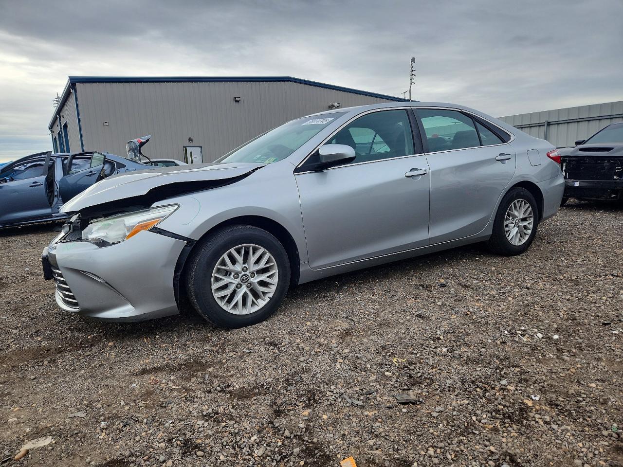 2016 TOYOTA CAMRY