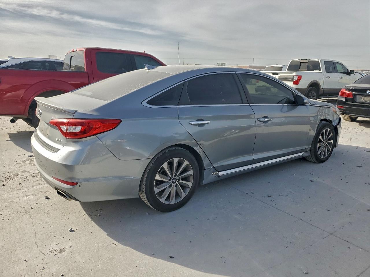2015 HYUNDAI SONATA SPORT photo 3