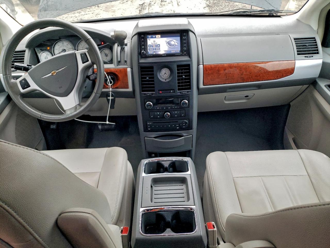 2008 CHRYSLER TOWN & COUNTRY TOURING photo 15