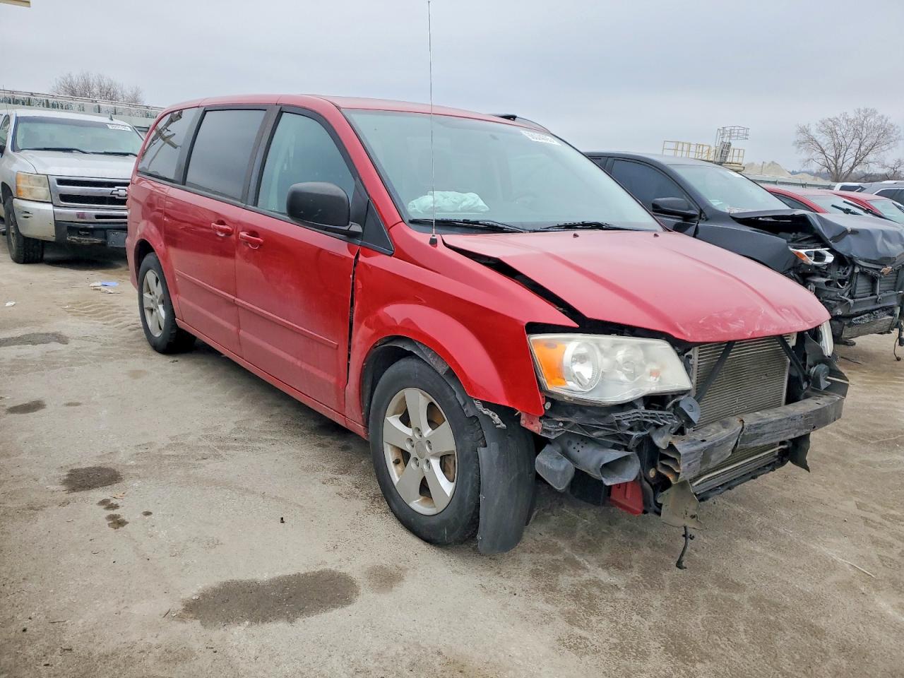 2013 DODGE GRAND CARAVAN SE photo 4