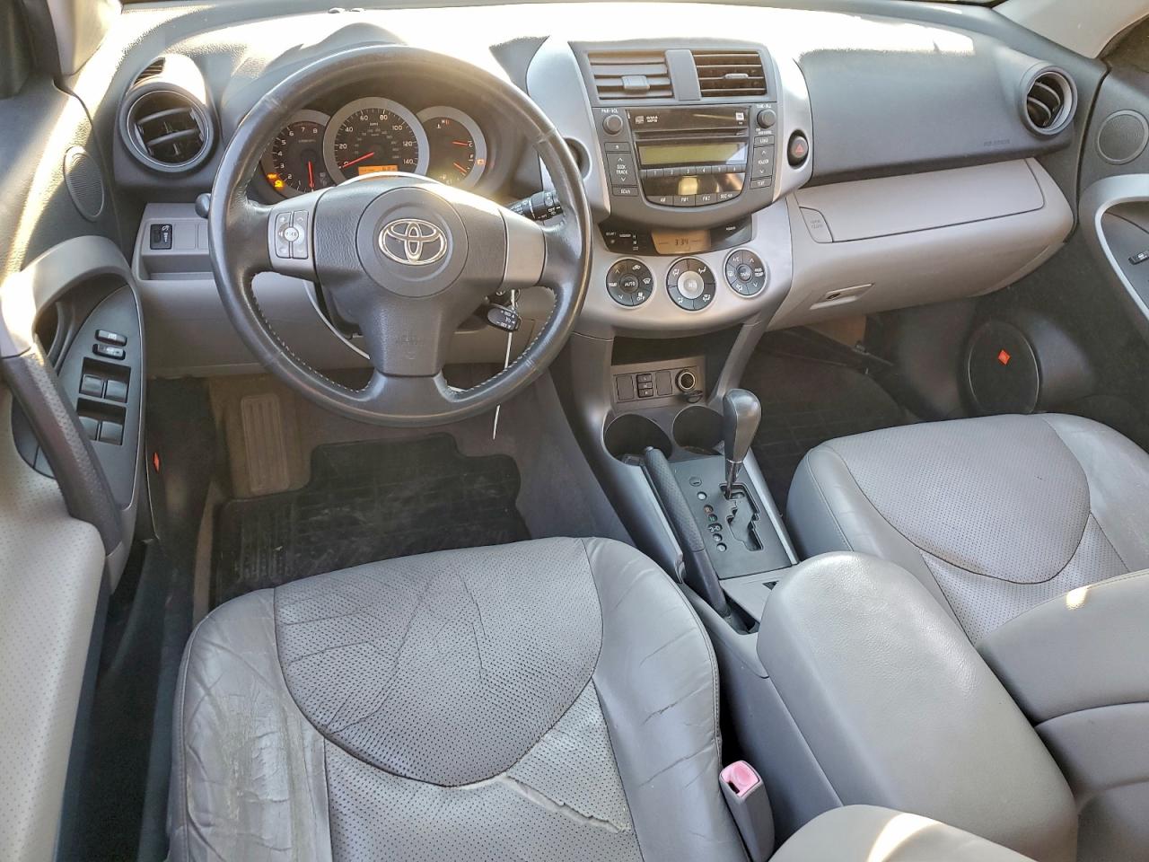 2006 TOYOTA RAV4 LIMITED photo 8
