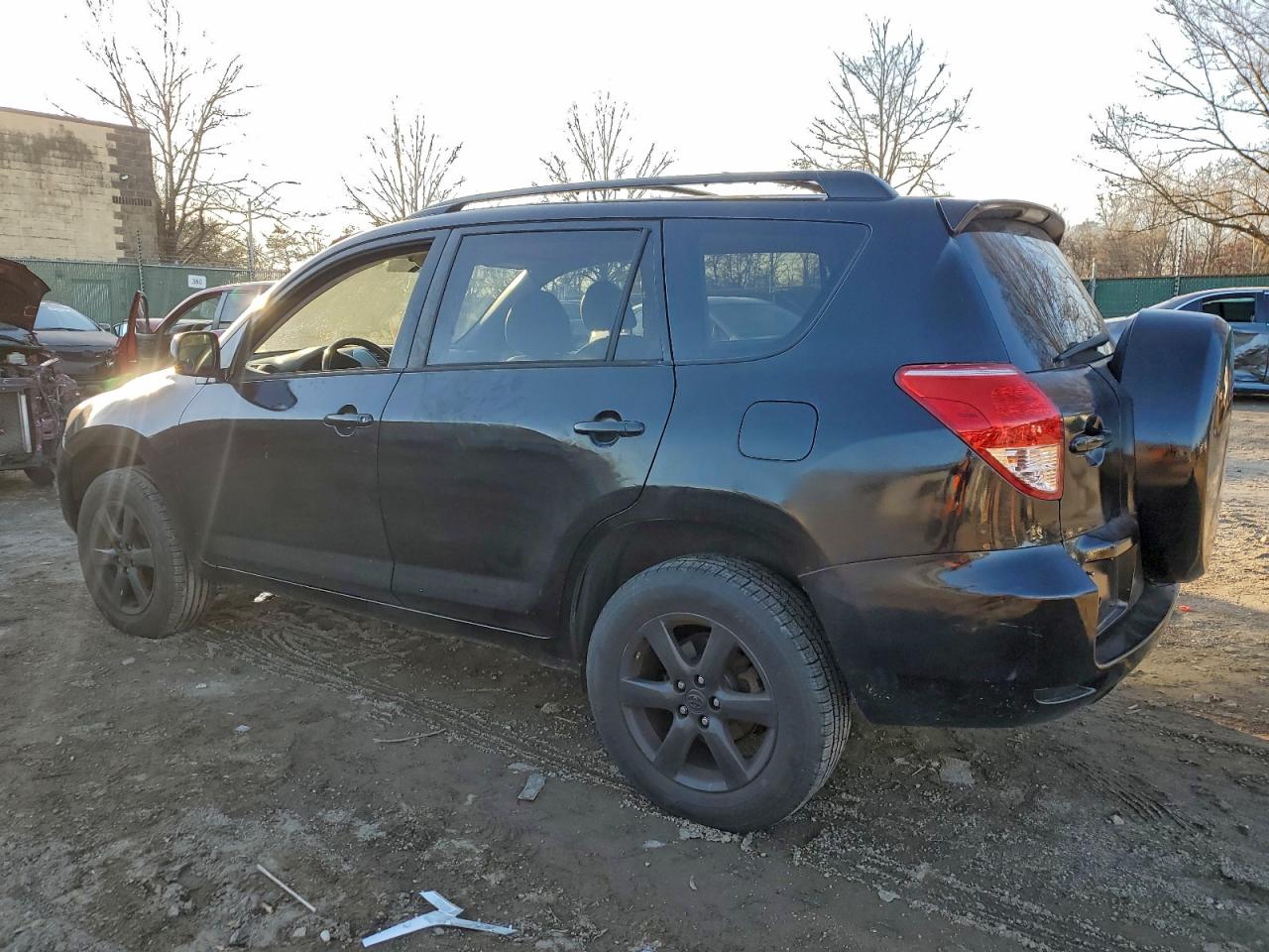 2006 TOYOTA RAV4 LIMITED photo 2