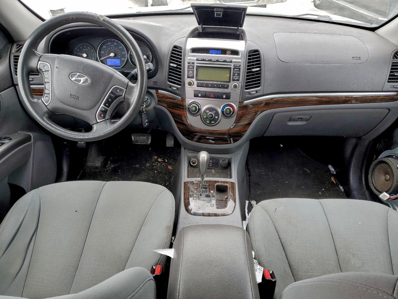 2012 HYUNDAI SANTA FE GLS photo 8