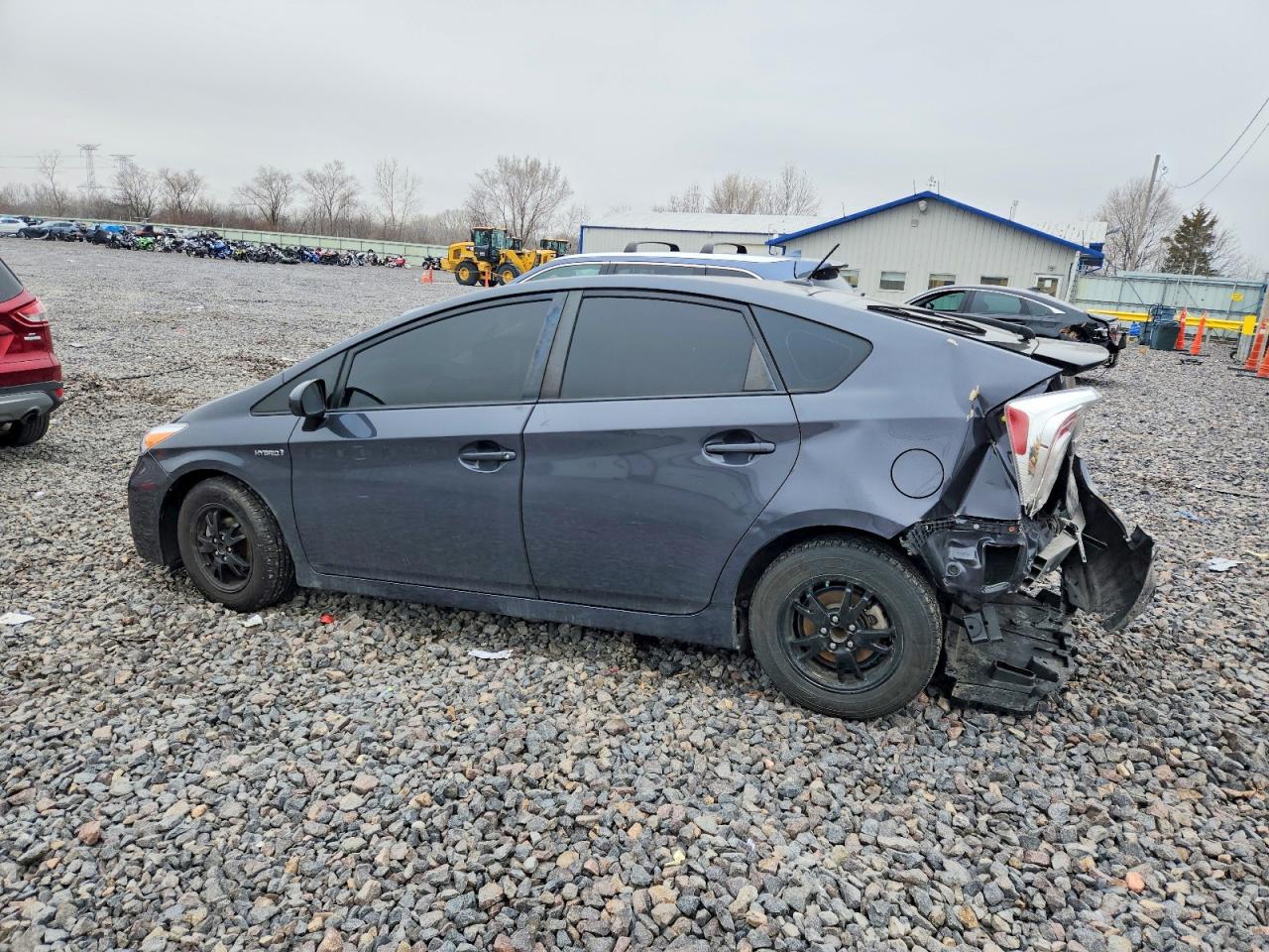 2013 TOYOTA PRIUS photo 2