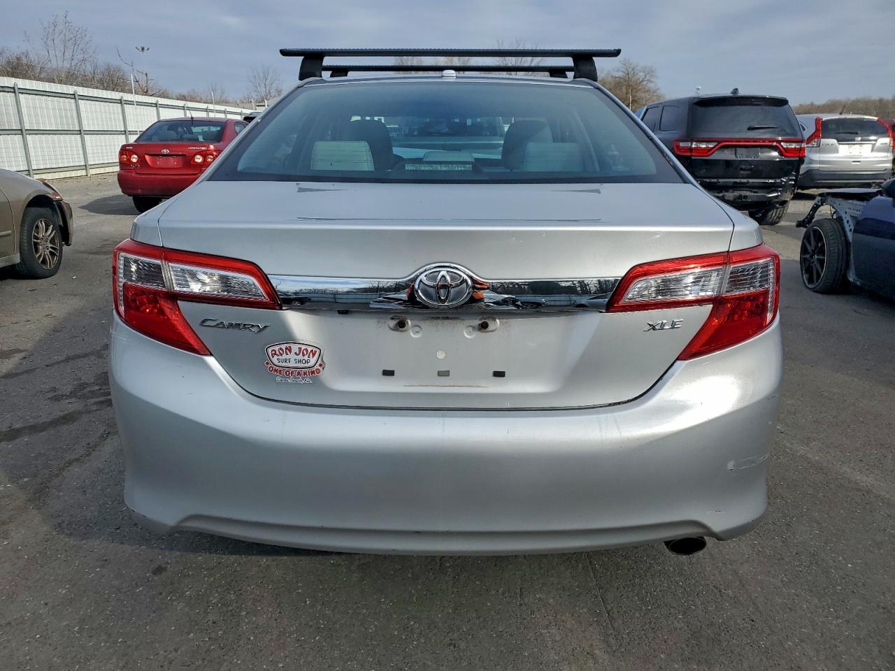 2013 TOYOTA CAMRY L photo 6