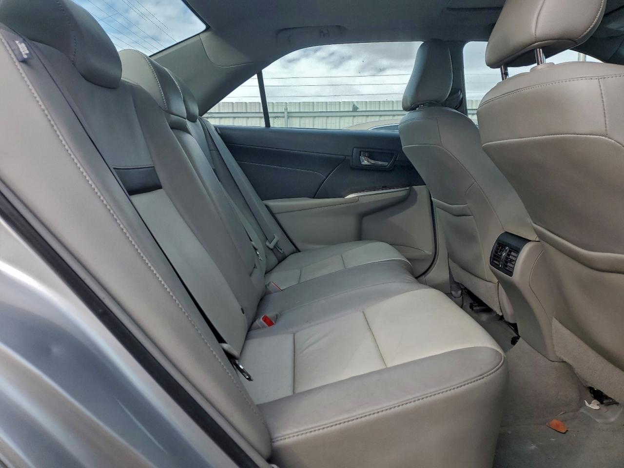 2013 TOYOTA CAMRY L photo 10