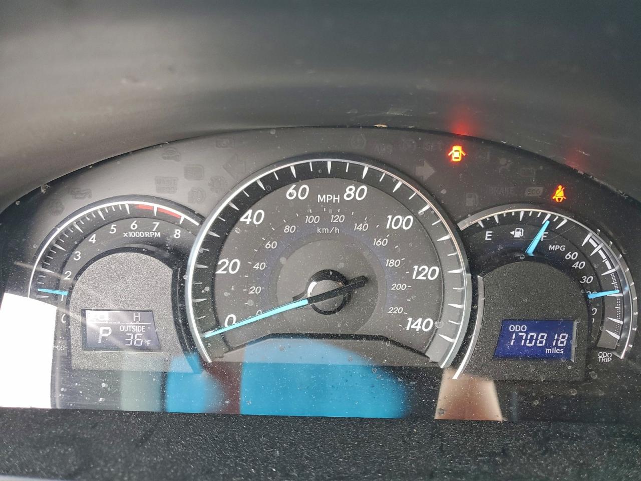 2013 TOYOTA CAMRY L photo 9