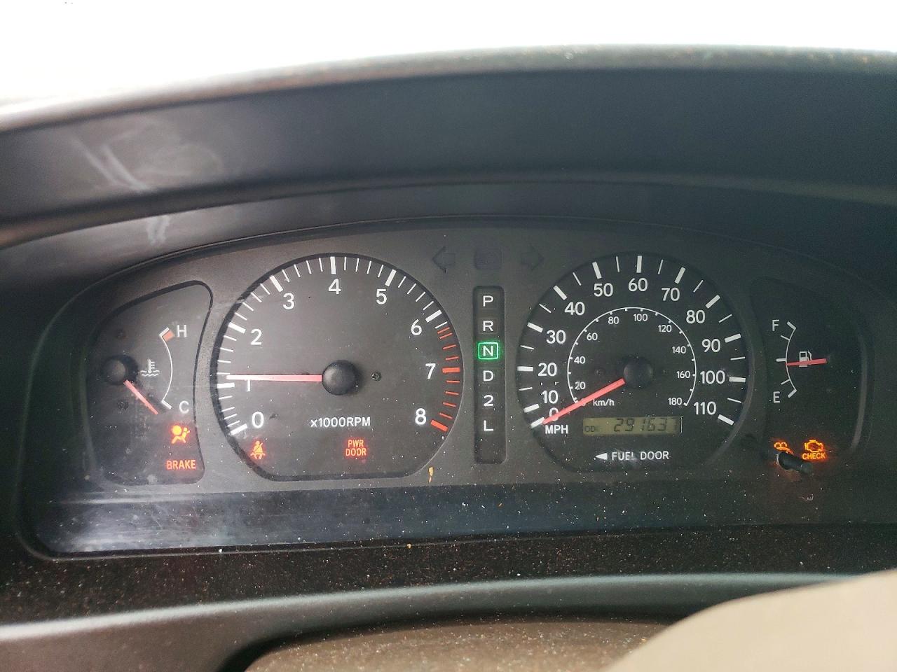 2000 TOYOTA SIENNA LE photo 9
