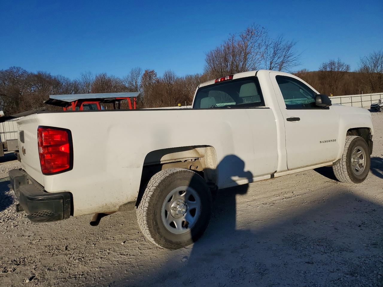 2018 CHEVROLET SILVERADO C1500 photo 3