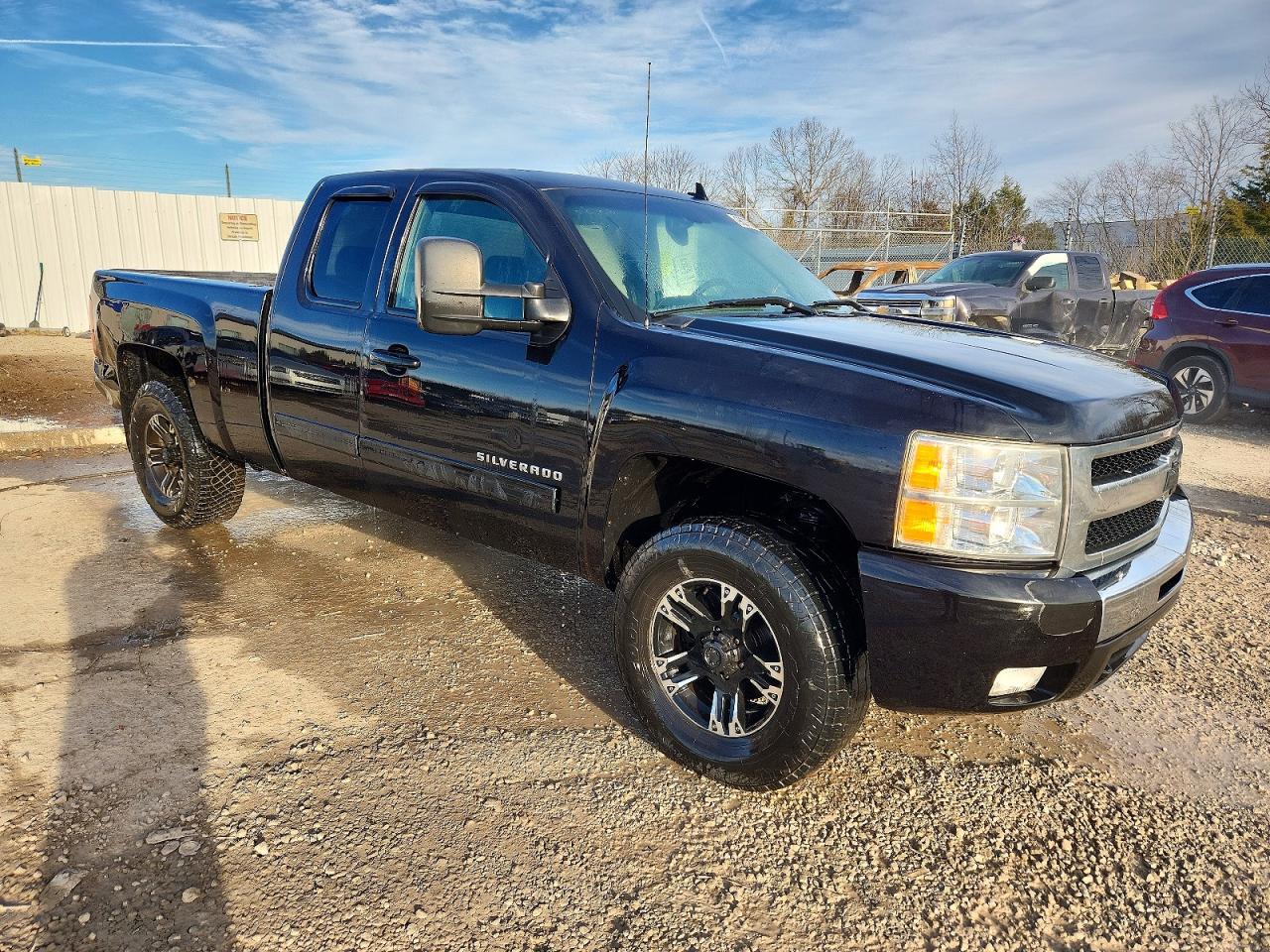 2009 CHEVROLET SILVERADO K1500 LT photo 4