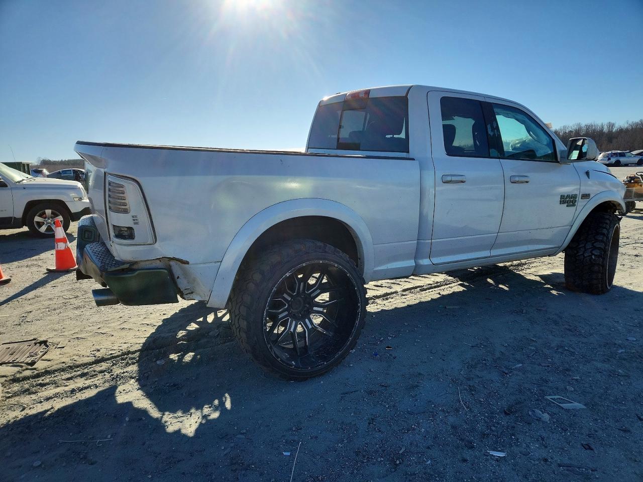 2019 RAM 1500 CLASSIC SLT photo 5
