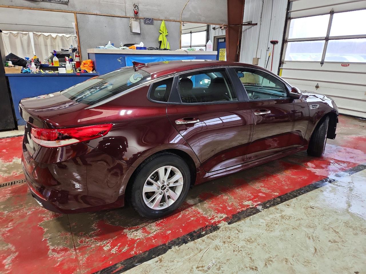 2018 KIA OPTIMA LX photo 3