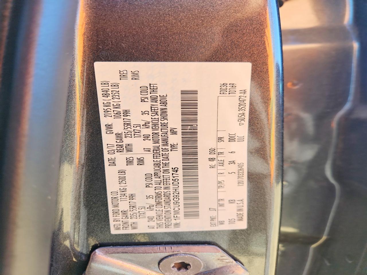2017 FORD ESCAPE SE photo 25