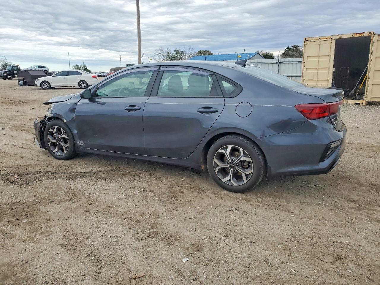 2020 KIA FORTE FE photo 2