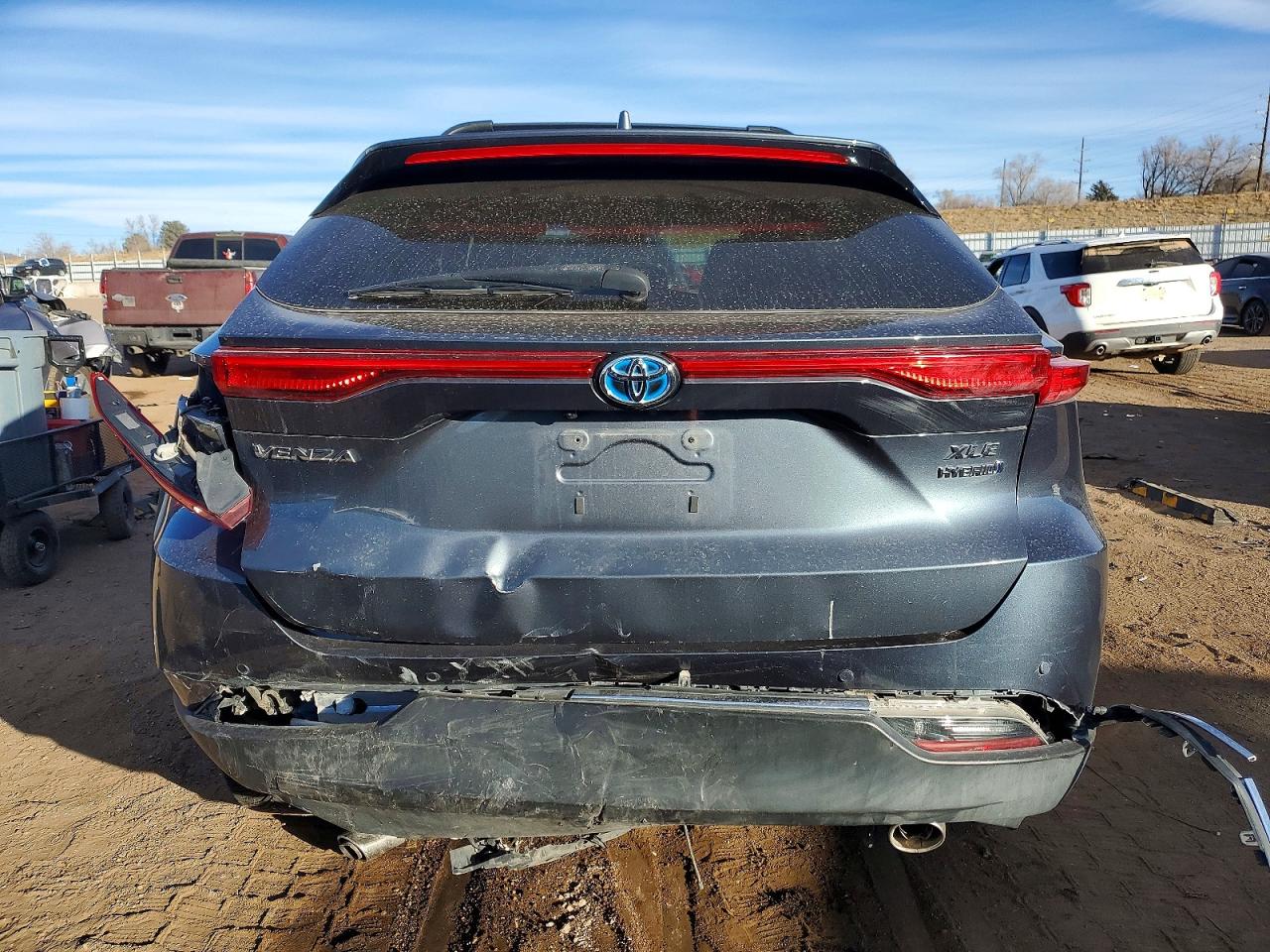 2022 TOYOTA VENZA LE photo 6