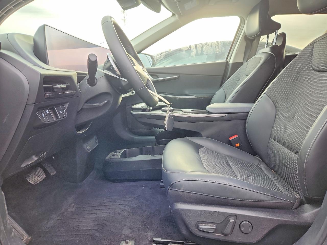 2024 KIA EV6 LIGHT photo 7