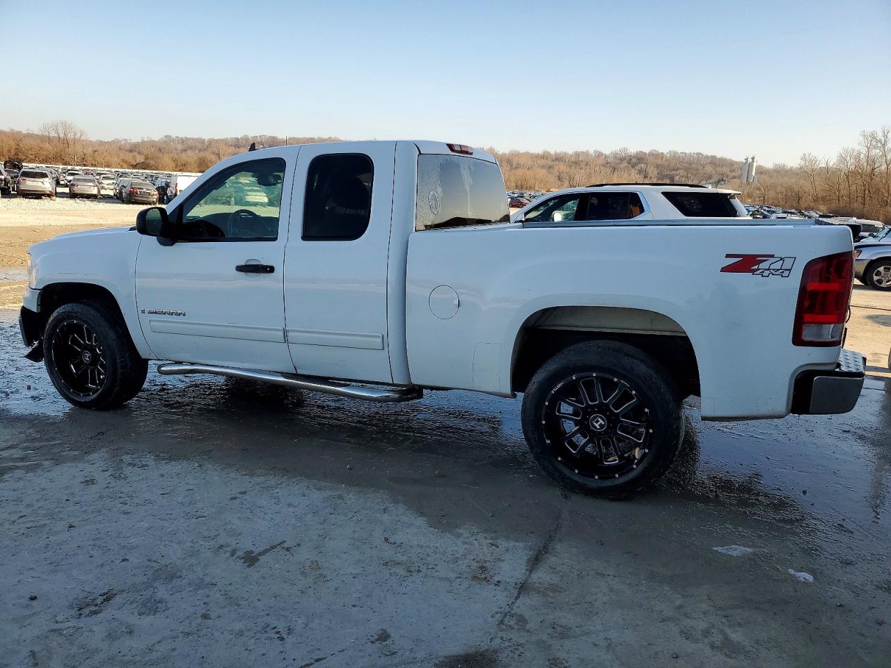 2008 GMC SIERRA K1500 photo 2
