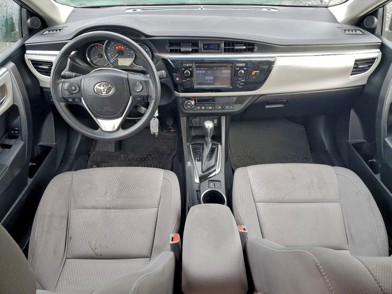 2014 TOYOTA COROLLA L photo 8