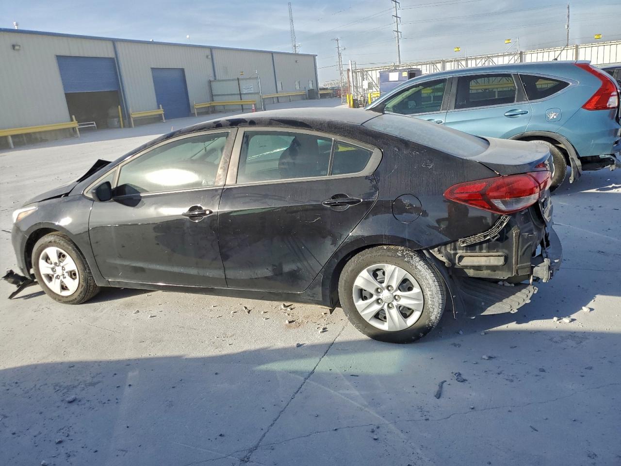2017 KIA FORTE LX photo 2