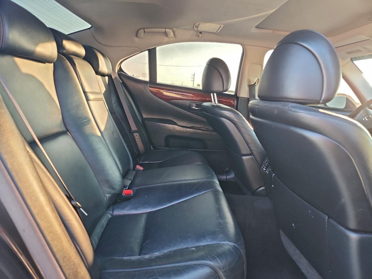 2008 LEXUS LS 460 photo 10