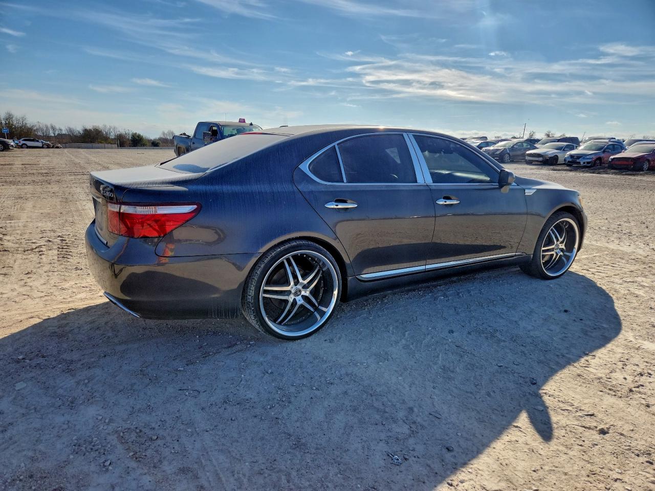 2008 LEXUS LS 460 photo 3