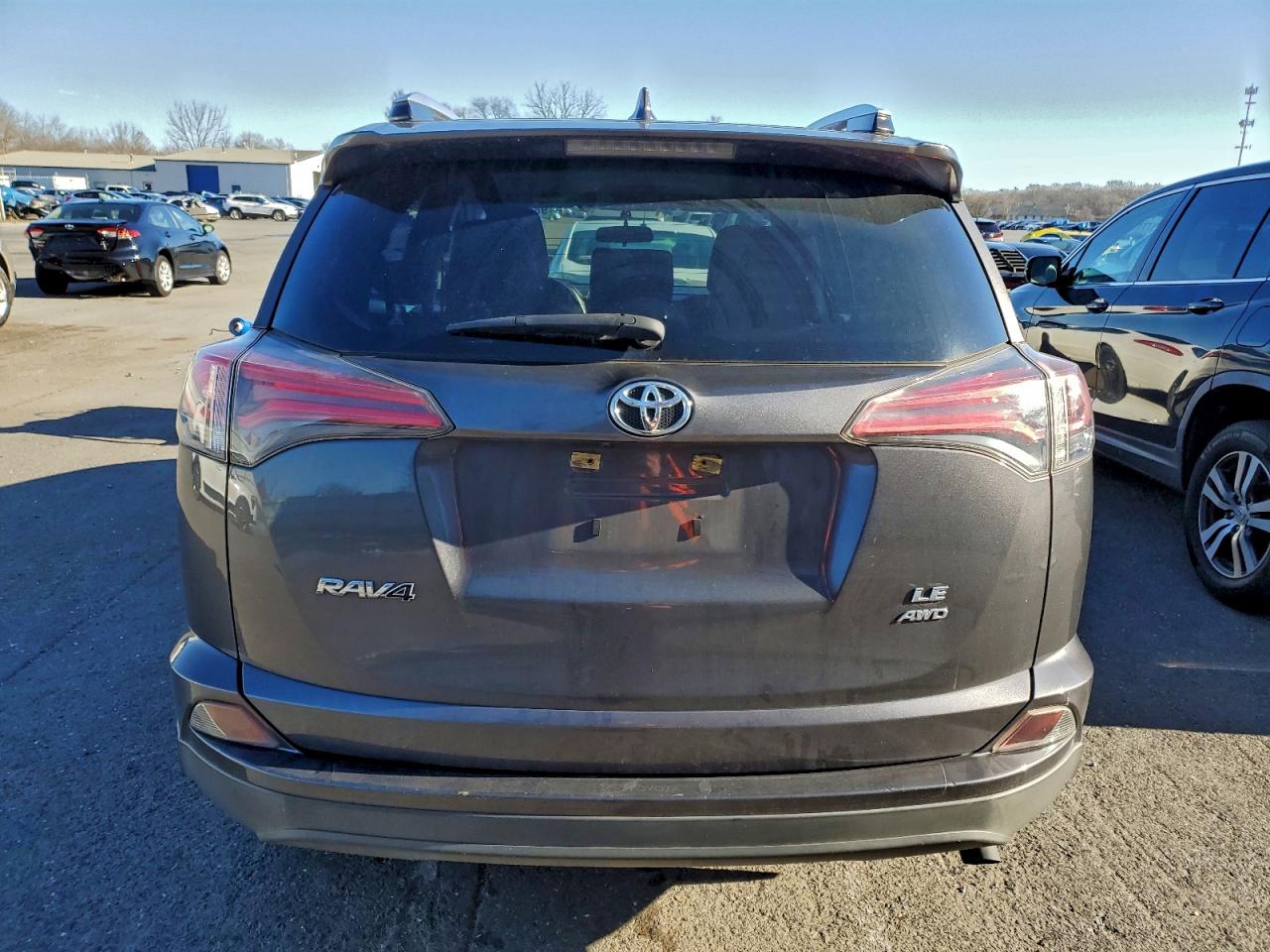 2016 TOYOTA RAV4 LE photo 6