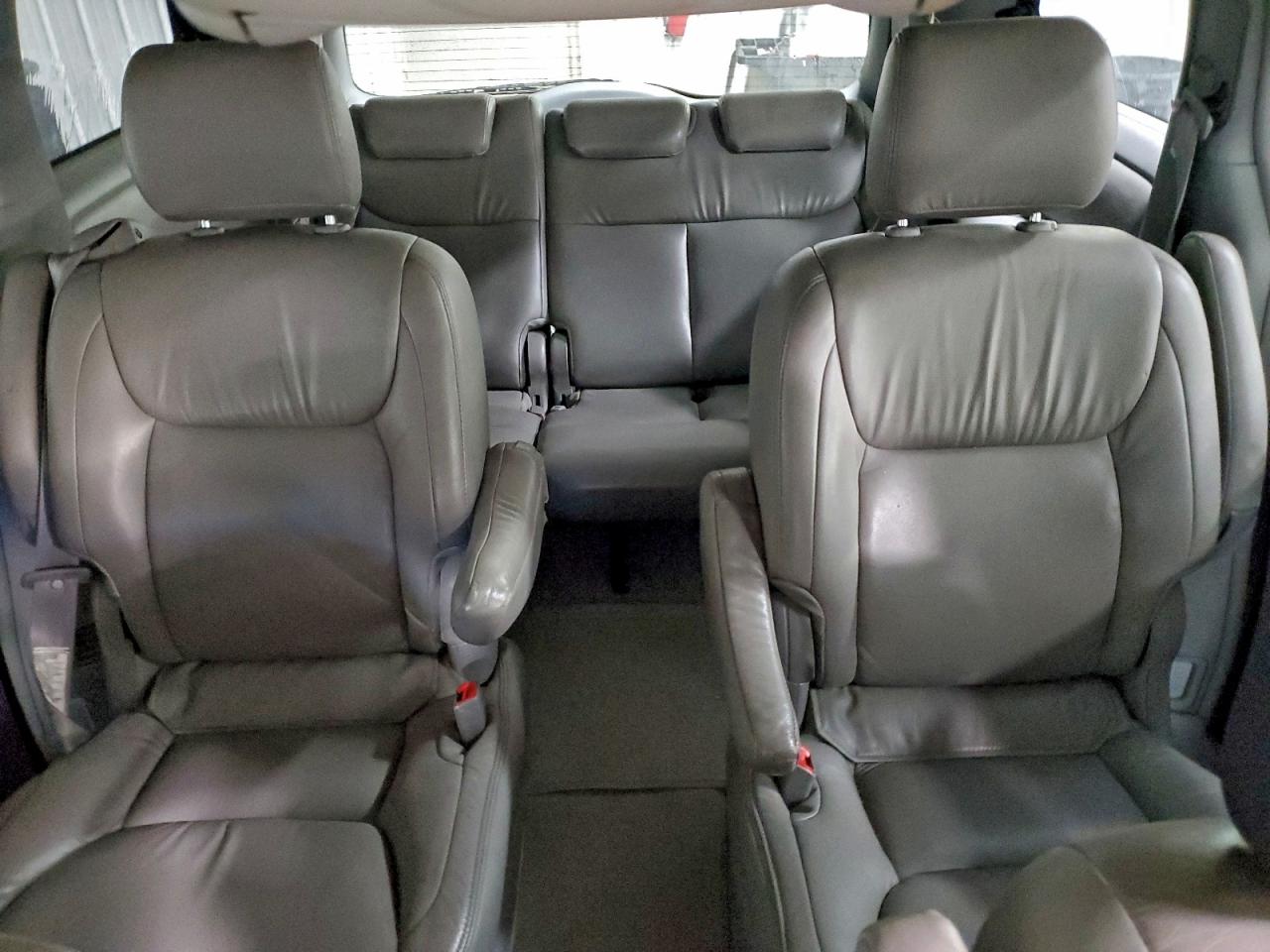 2006 TOYOTA SIENNA CE photo 10