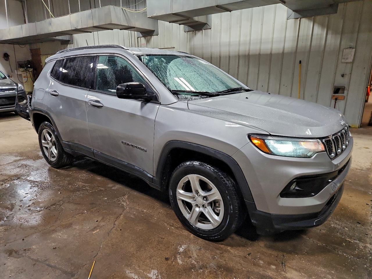 2024 JEEP COMPASS LATITUDE photo 4