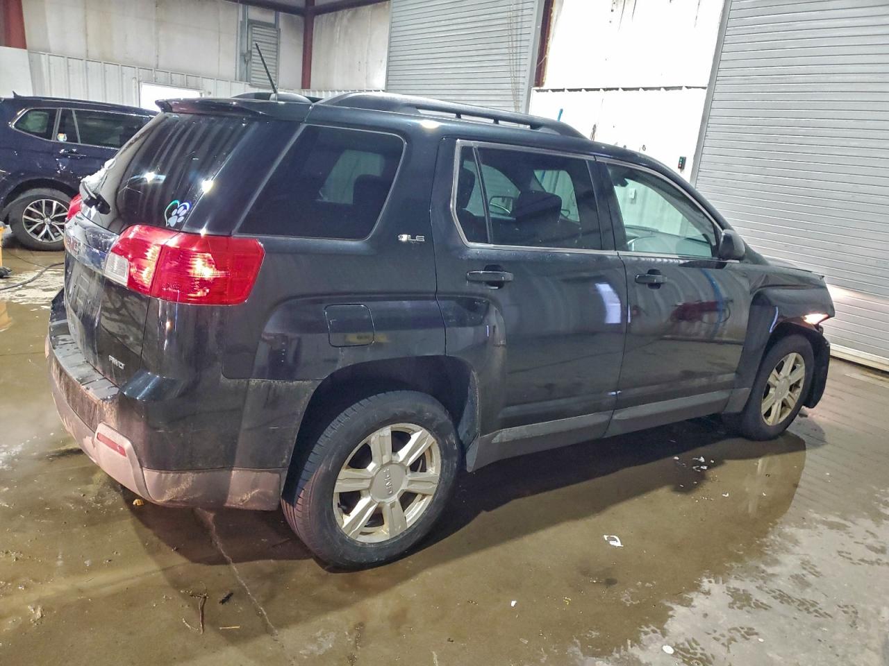 2015 GMC TERRAIN SLE photo 3