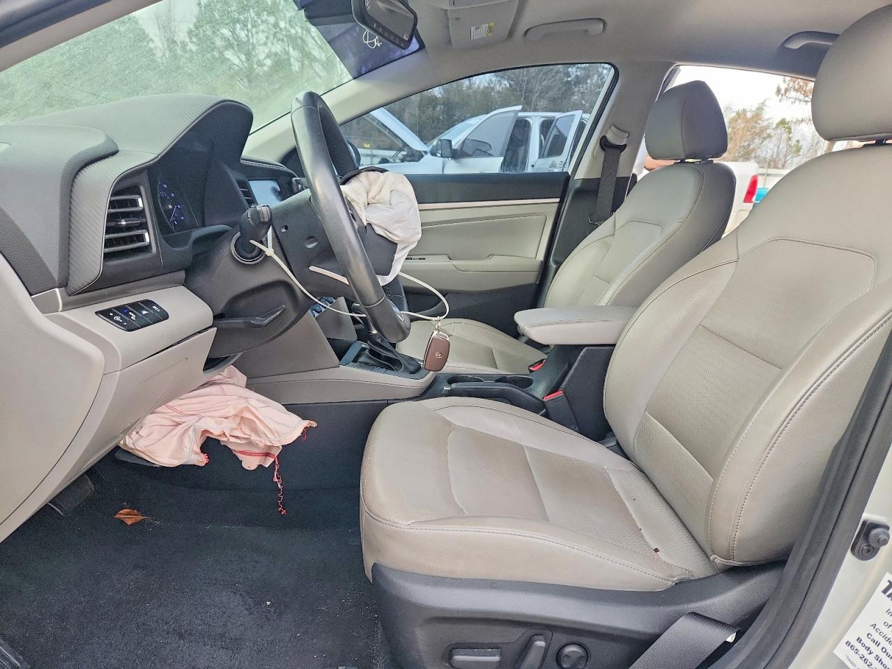 2019 HYUNDAI ELANTRA SEL photo 7
