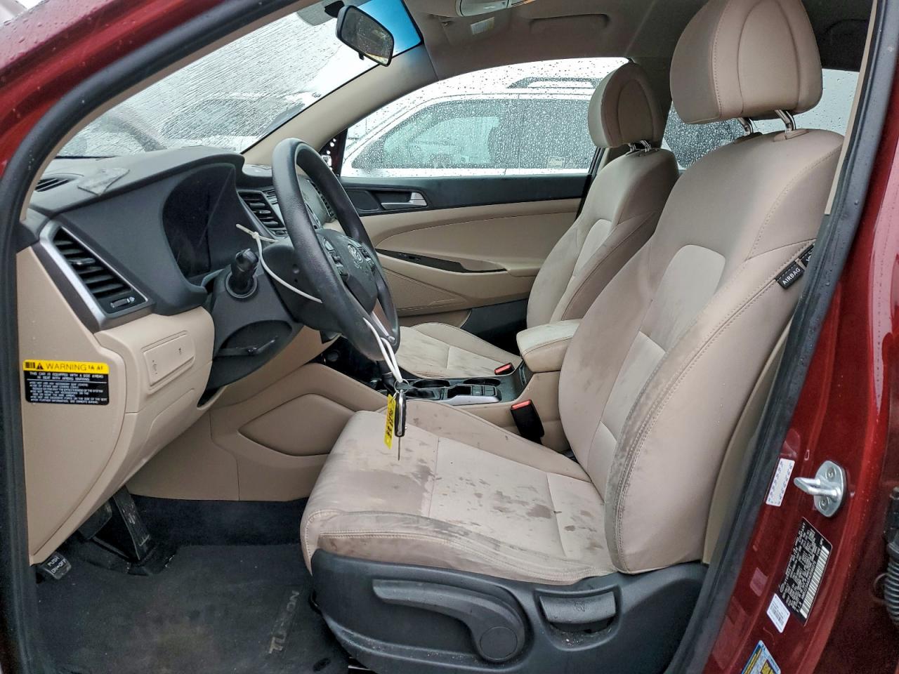 2017 HYUNDAI TUCSON SE photo 7