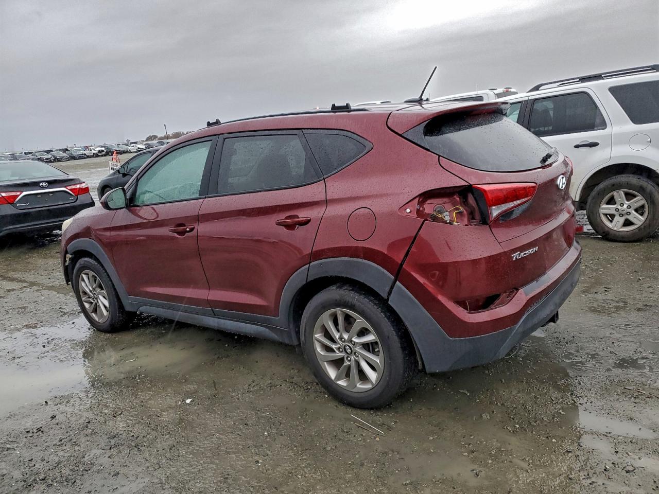 2017 HYUNDAI TUCSON SE photo 2