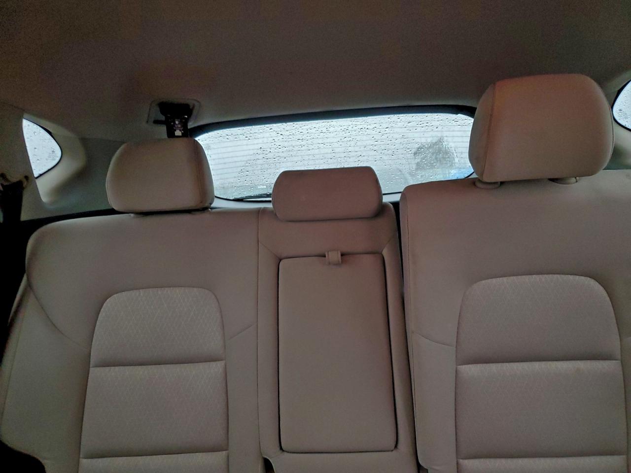 2017 HYUNDAI TUCSON SE photo 10