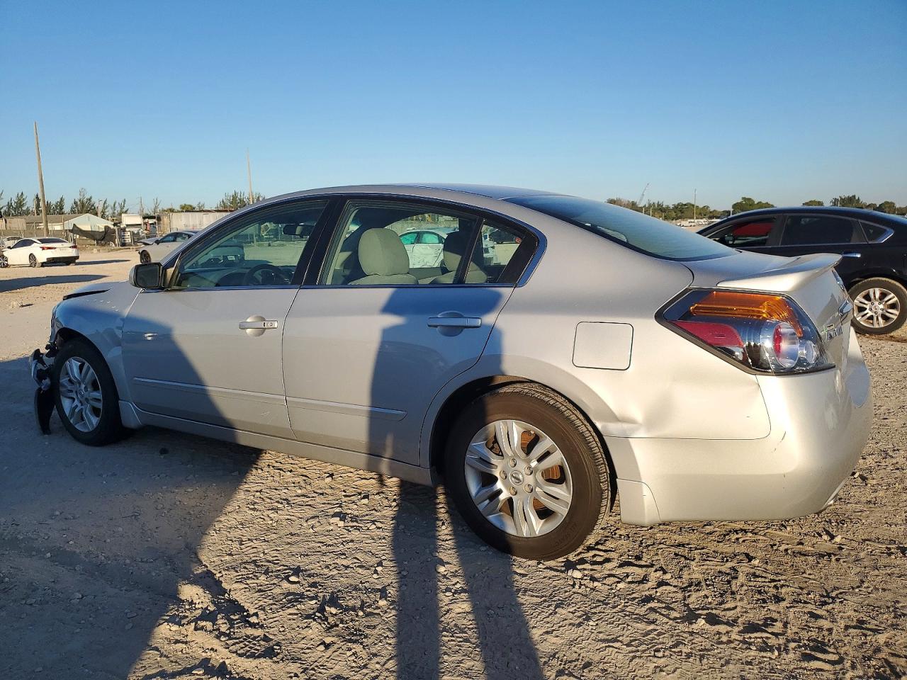 2011 NISSAN ALTIMA BASE photo 2