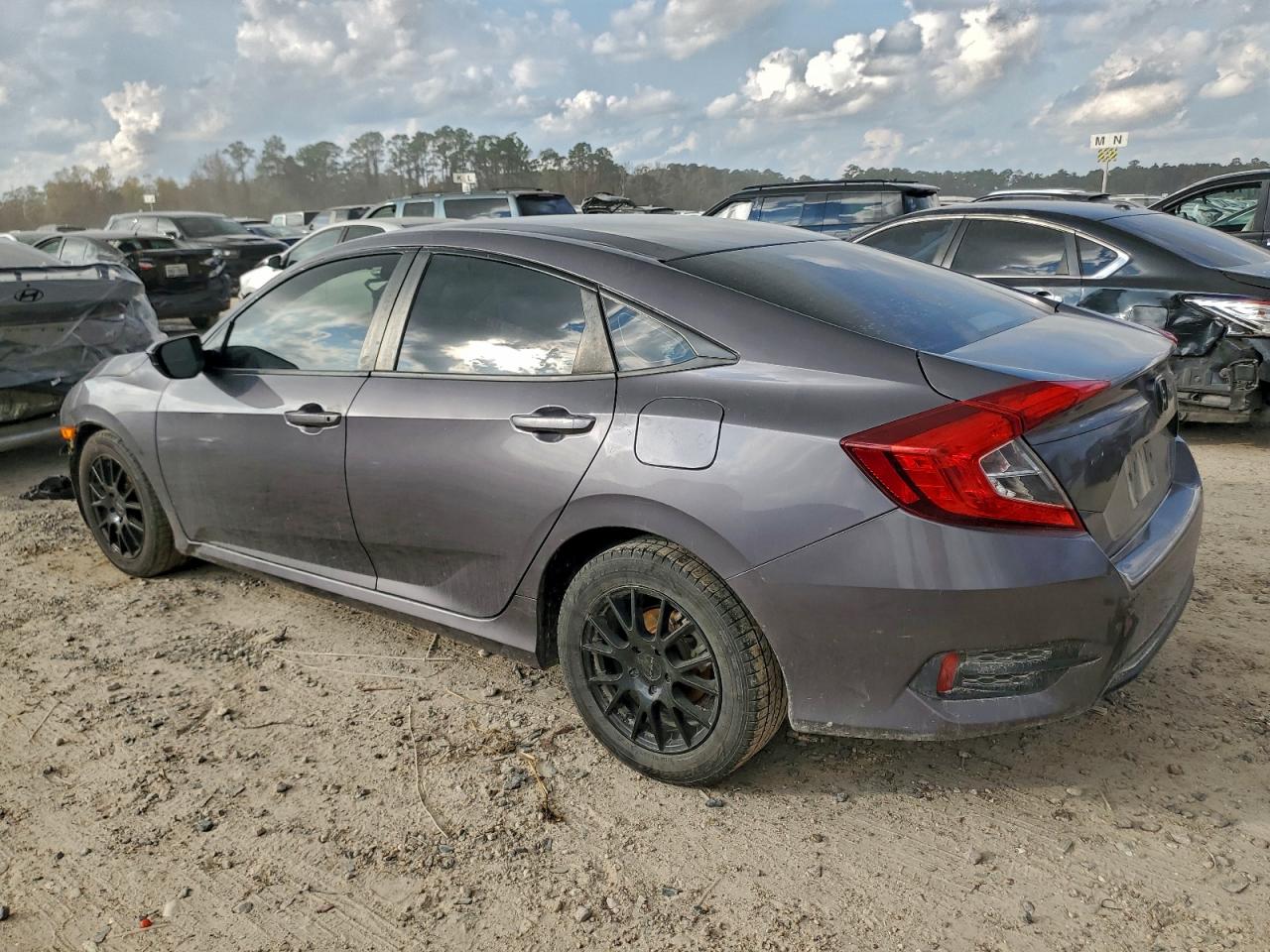 2020 HONDA CIVIC LX photo 2