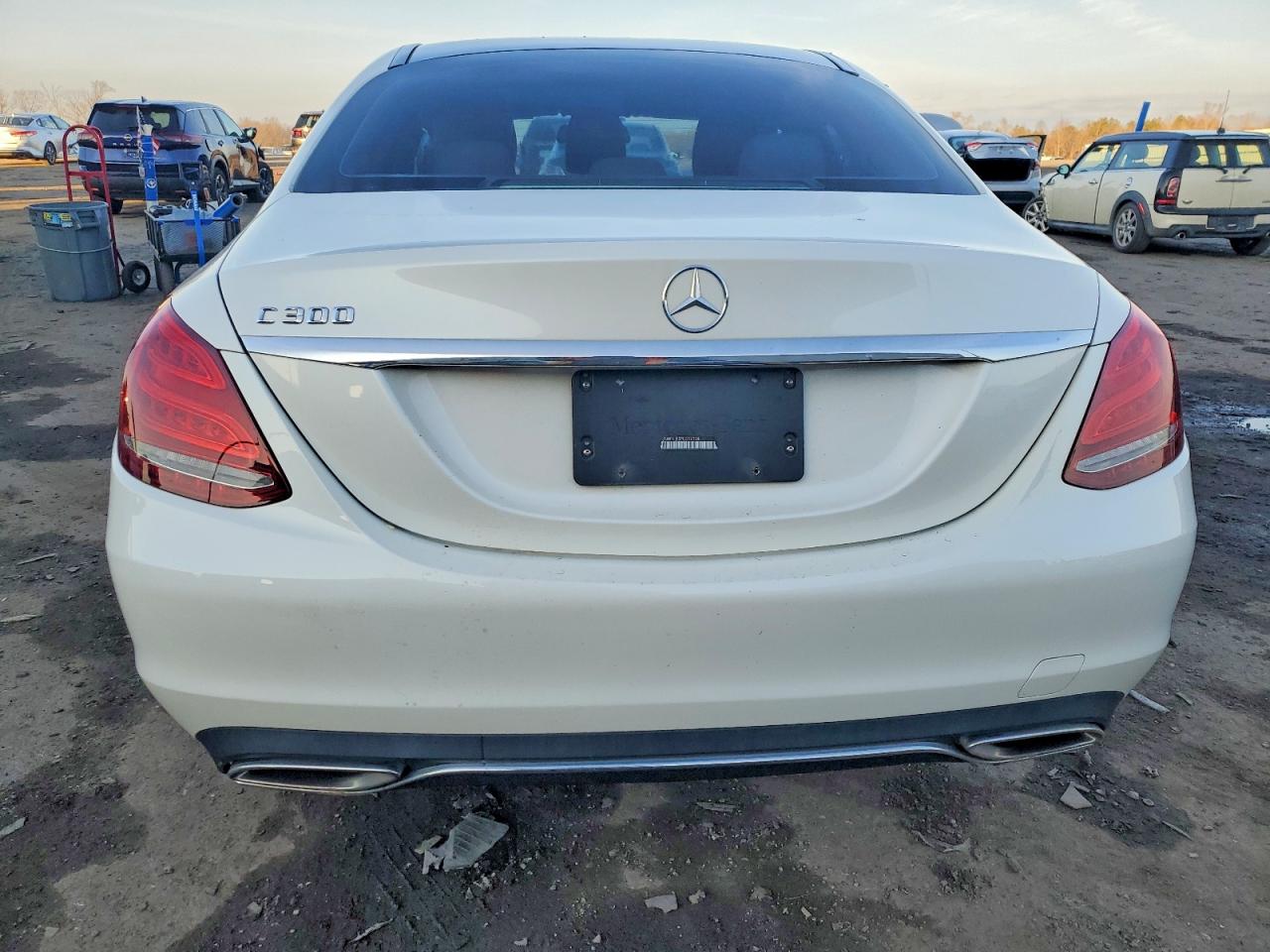 2015 MERCEDES-BENZ C 300 photo 6