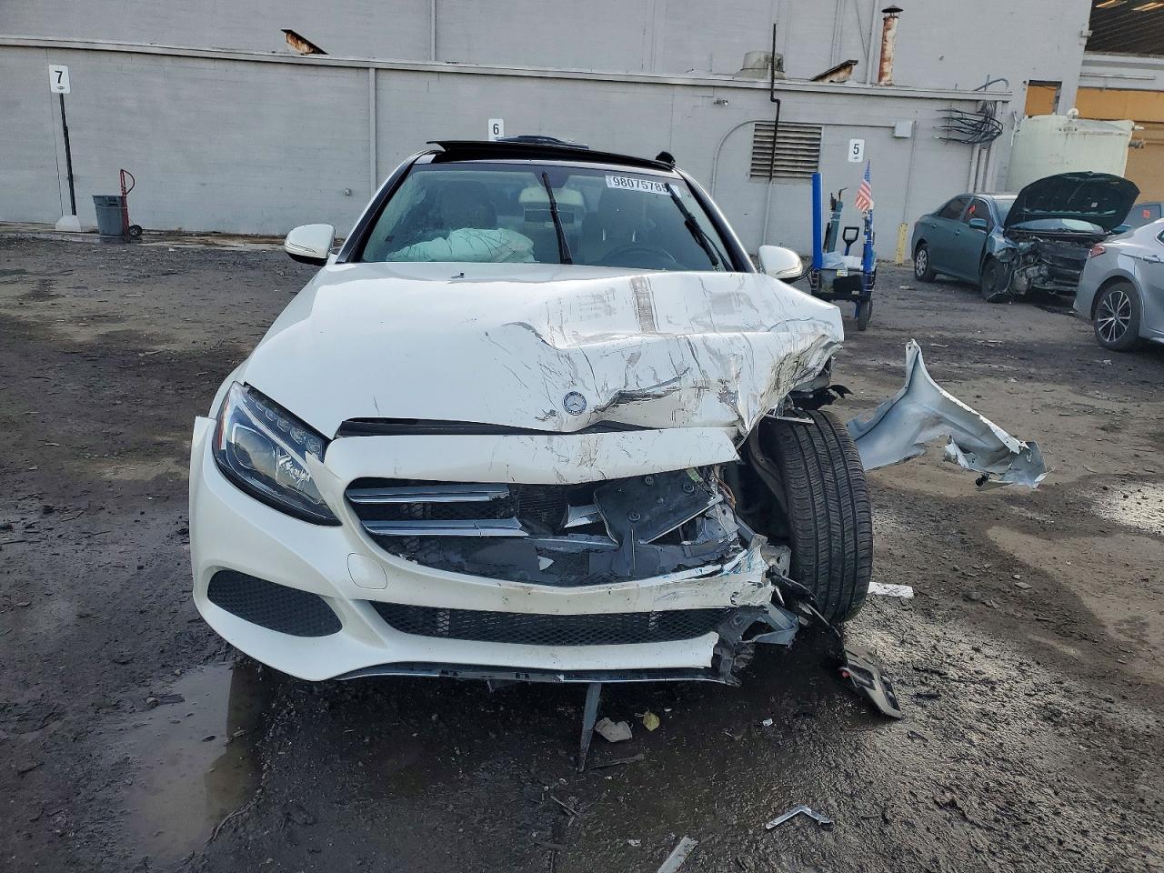 2015 MERCEDES-BENZ C 300 photo 5