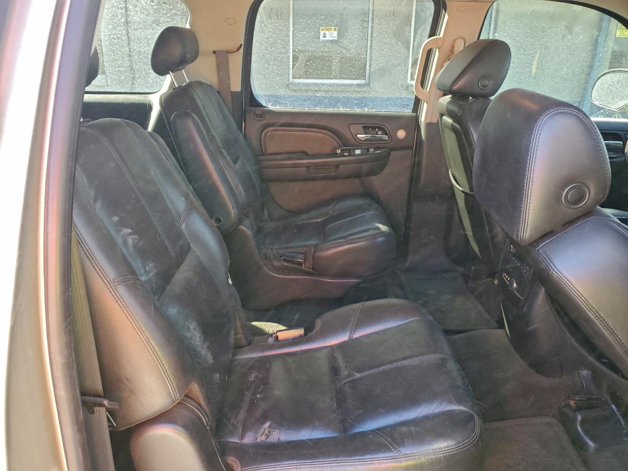 2008 GMC YUKON XL DENALI photo 11