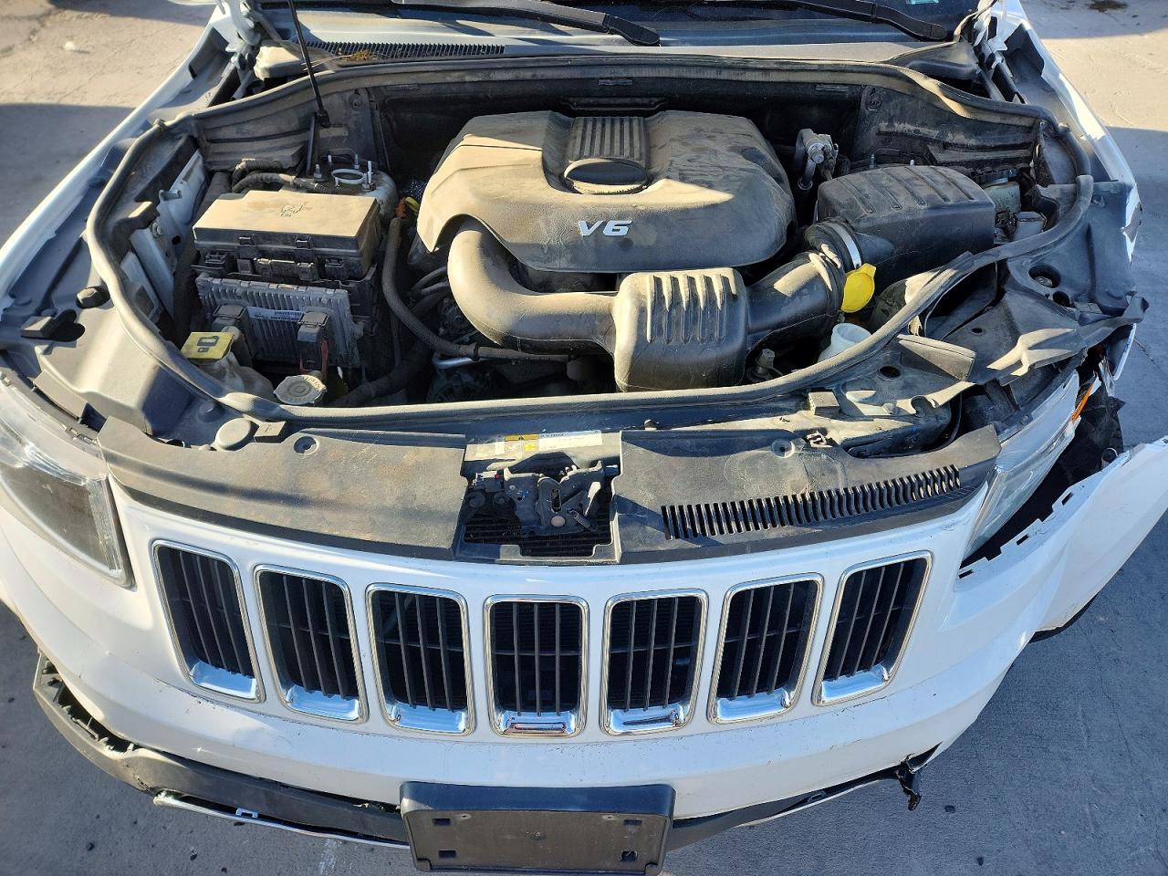 2015 JEEP GRAND CHEROKEE LIMITED photo 12