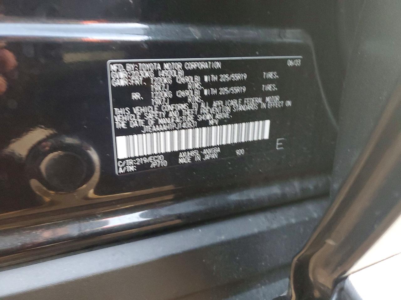 2023 TOYOTA VENZA LE photo 13