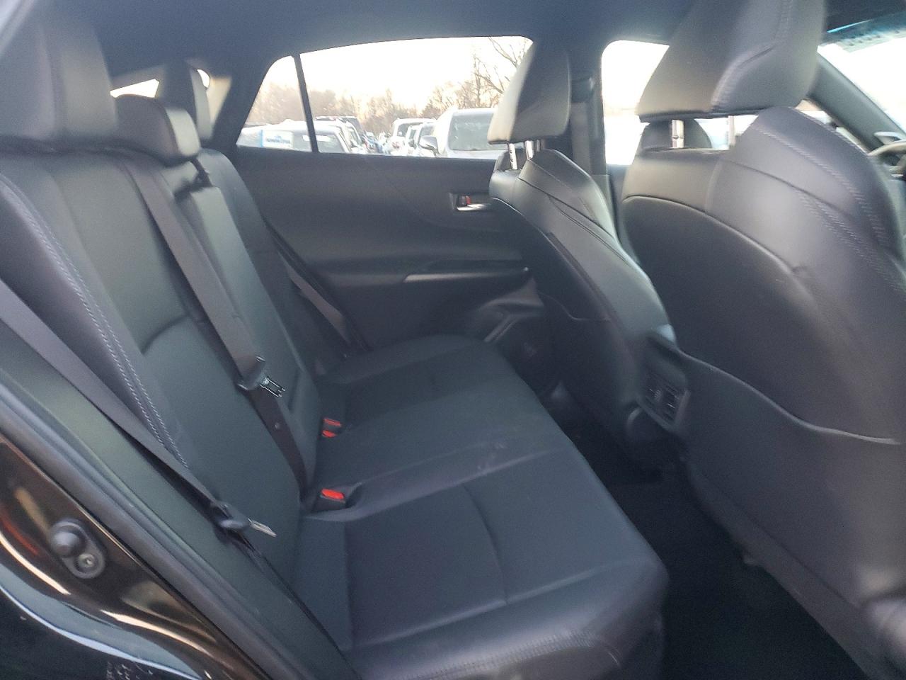 2023 TOYOTA VENZA LE photo 11