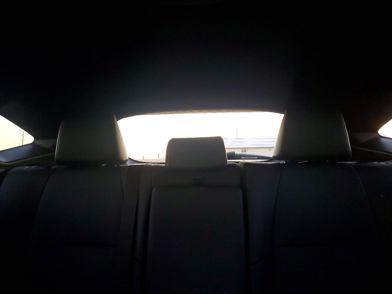 2023 TOYOTA VENZA LE photo 10