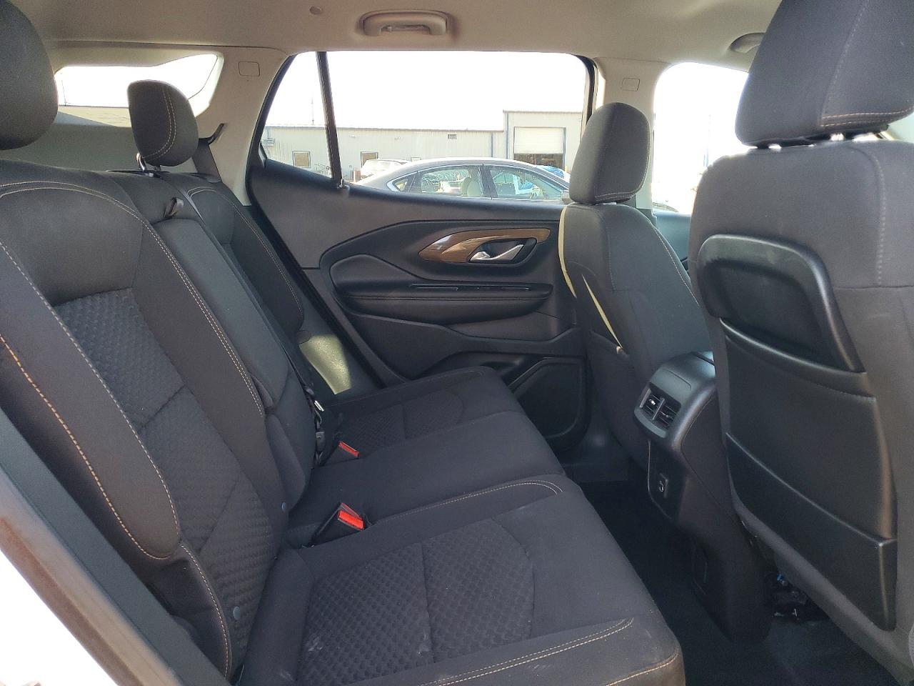 2020 GMC TERRAIN SLE photo 11