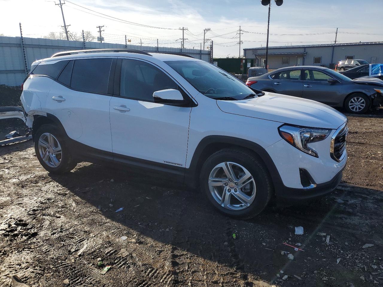 2020 GMC TERRAIN SLE photo 4
