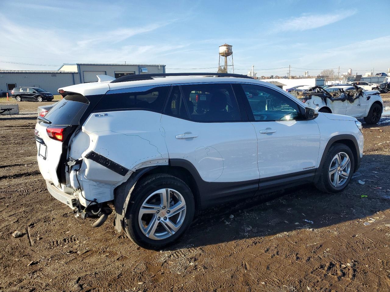 2020 GMC TERRAIN SLE photo 3