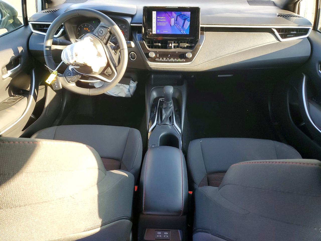 2023 TOYOTA COROLLA SE photo 8