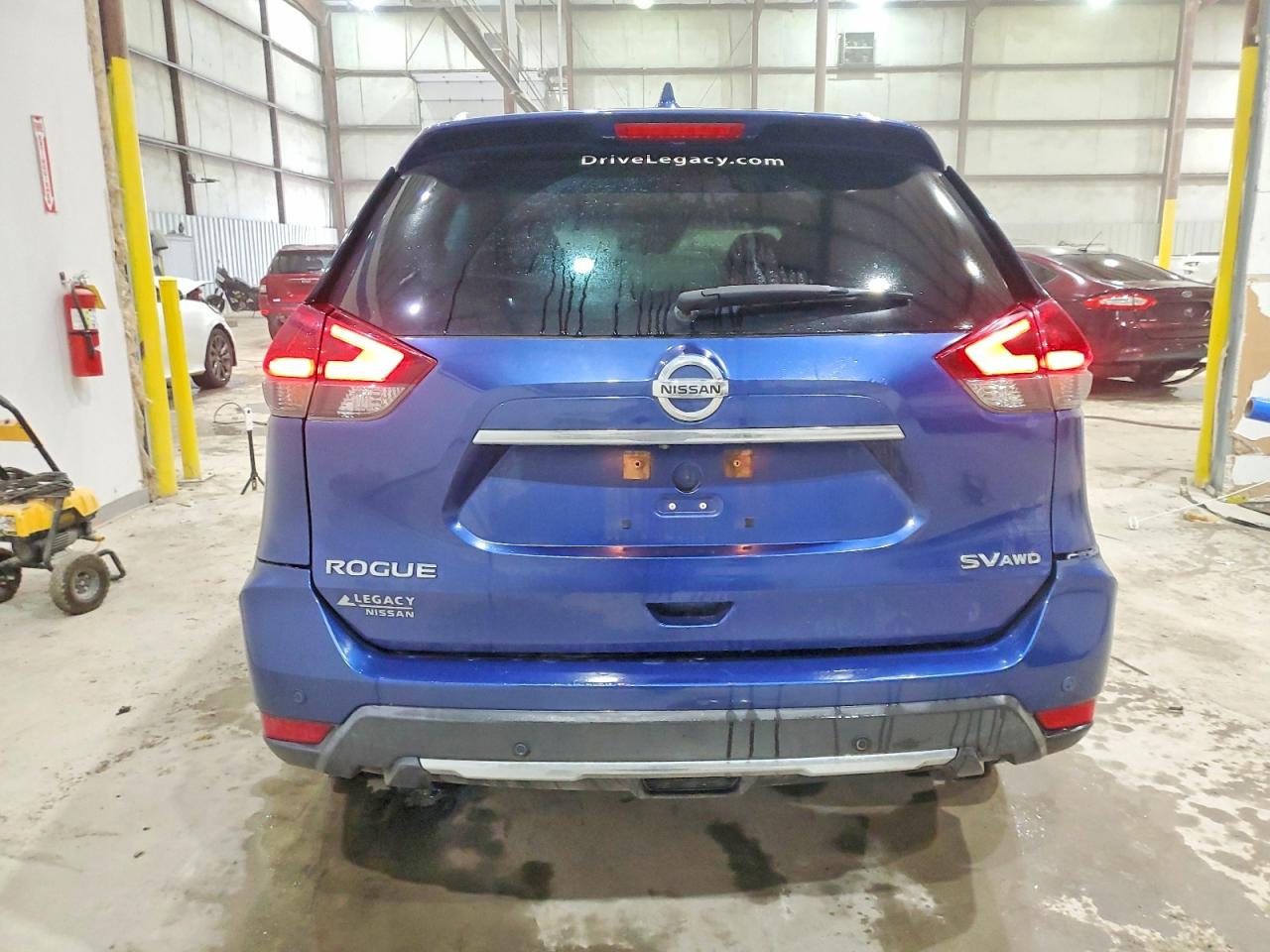 2019 NISSAN ROGUE SV photo 6