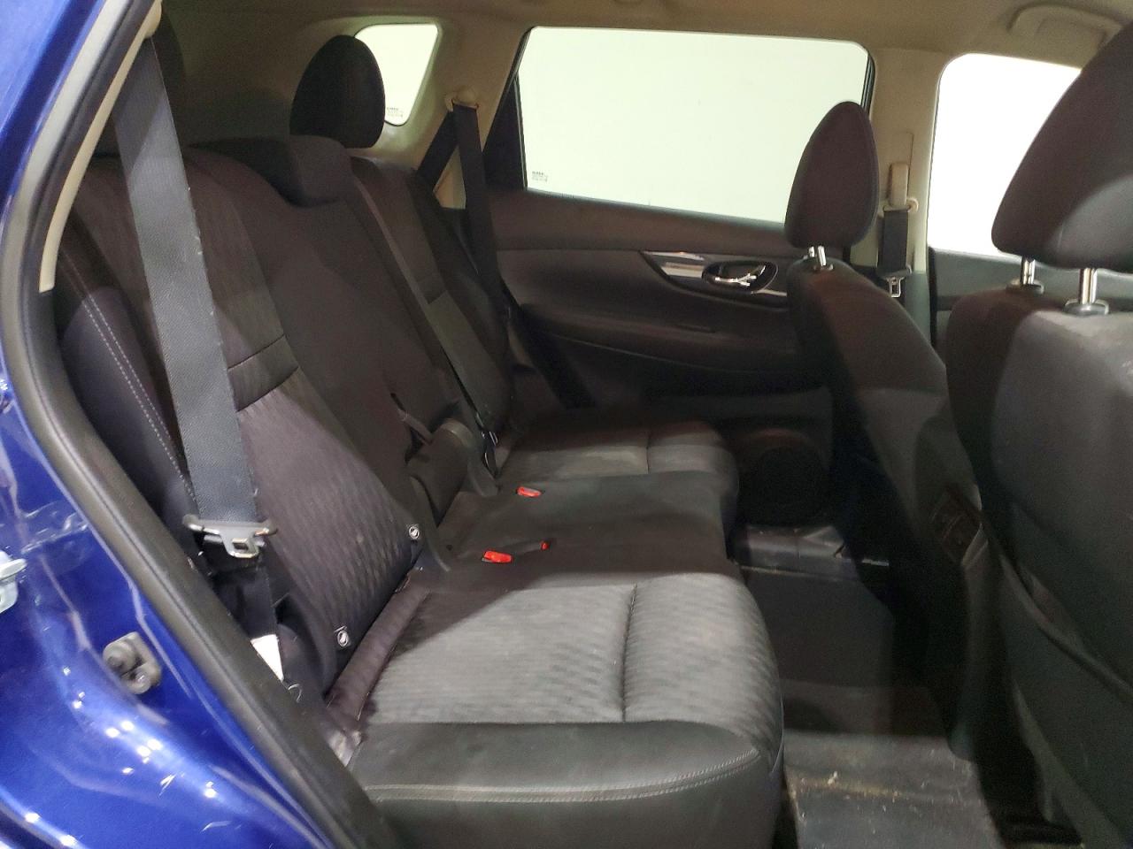 2019 NISSAN ROGUE SV photo 11