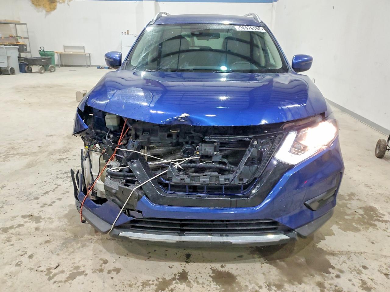 2019 NISSAN ROGUE SV photo 5