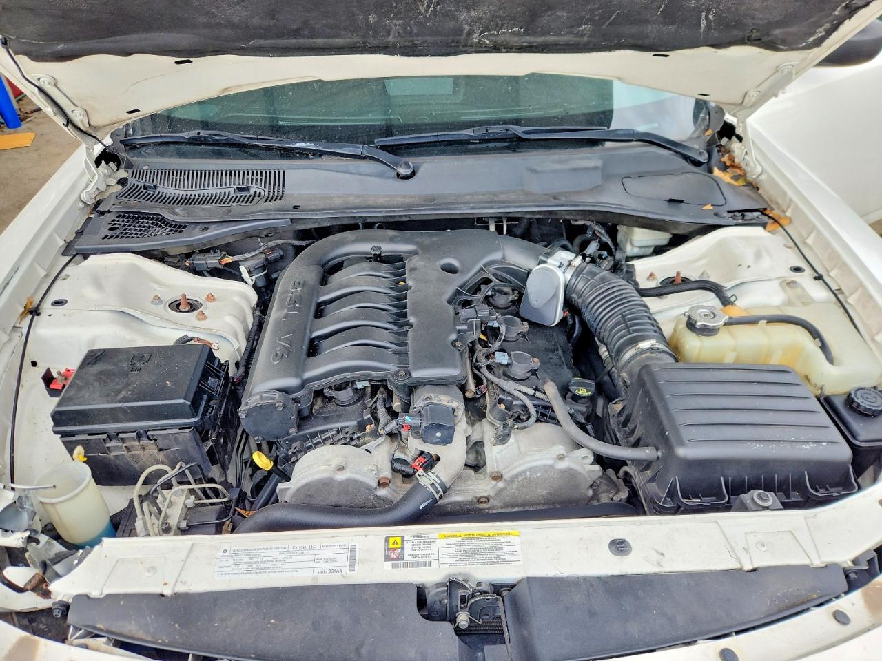 2009 DODGE CHARGER SXT photo 11